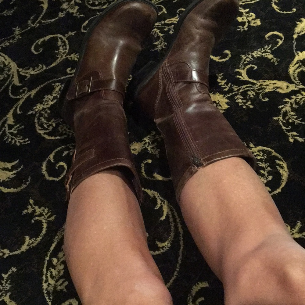 Short boots, very comfortable, hardly worn